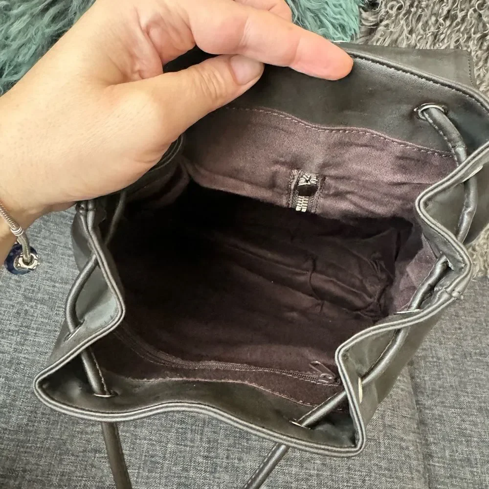 Y2K Esprit Vintage Faux Leather Drawstring Backpack